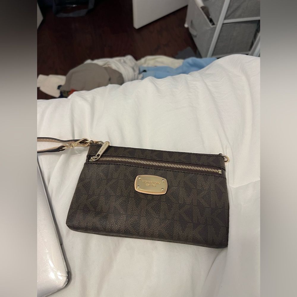 Michael Kors Wristlet